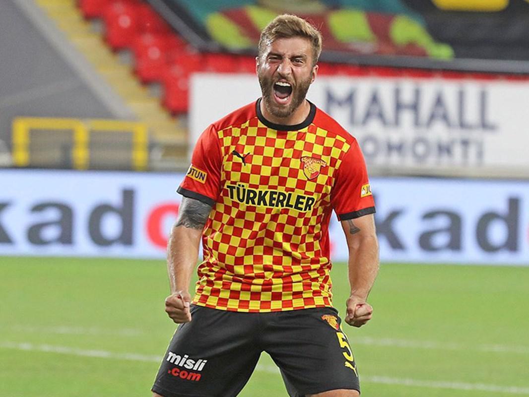 SON DAKİKA | Galatasaray Alpaslan Öztürk transferini bitirdi