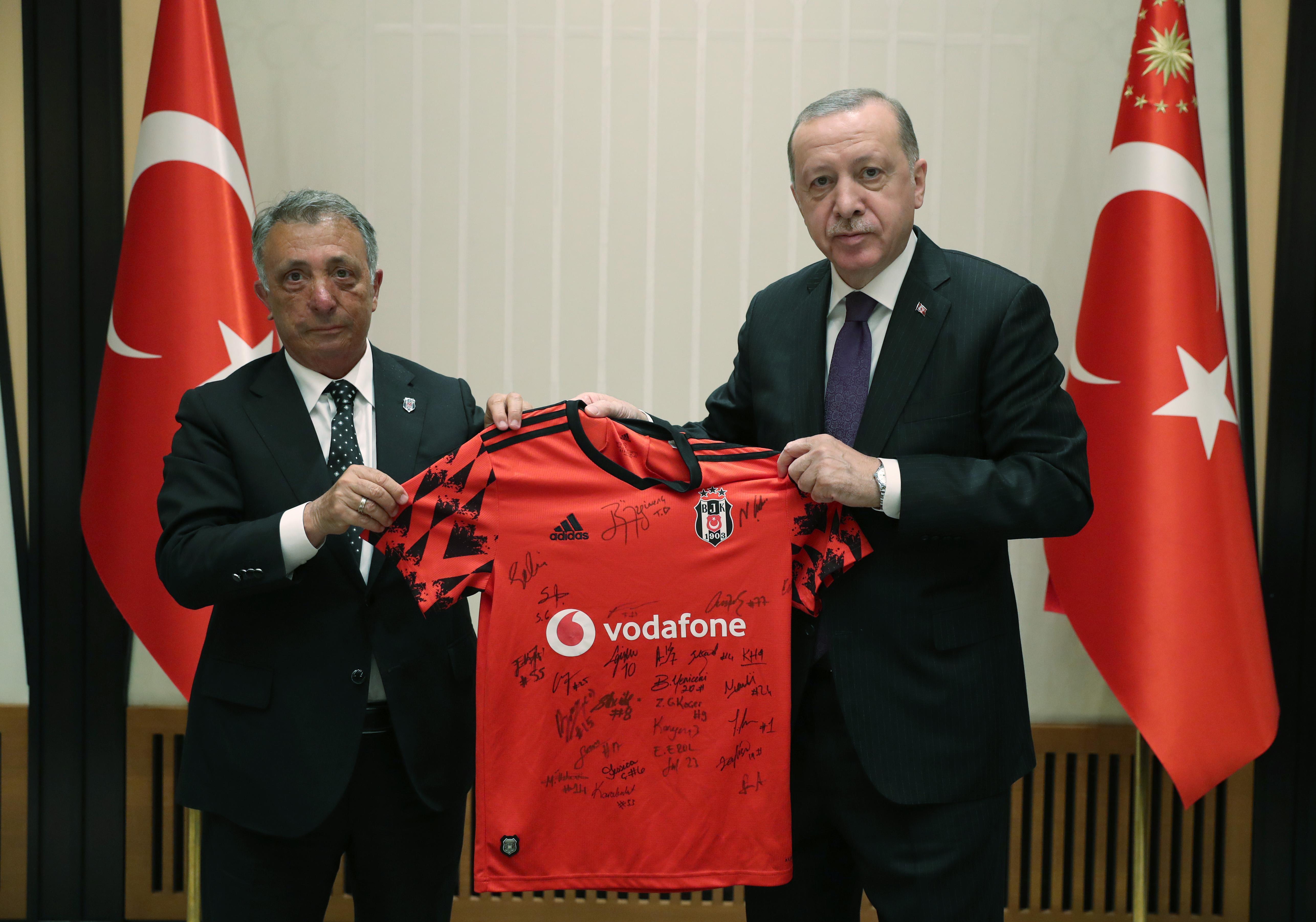 SON DAKİKA | Cumhurbaşkanı Recep Tayyip Erdoğandan futbolseverlere seyirci müjdesi