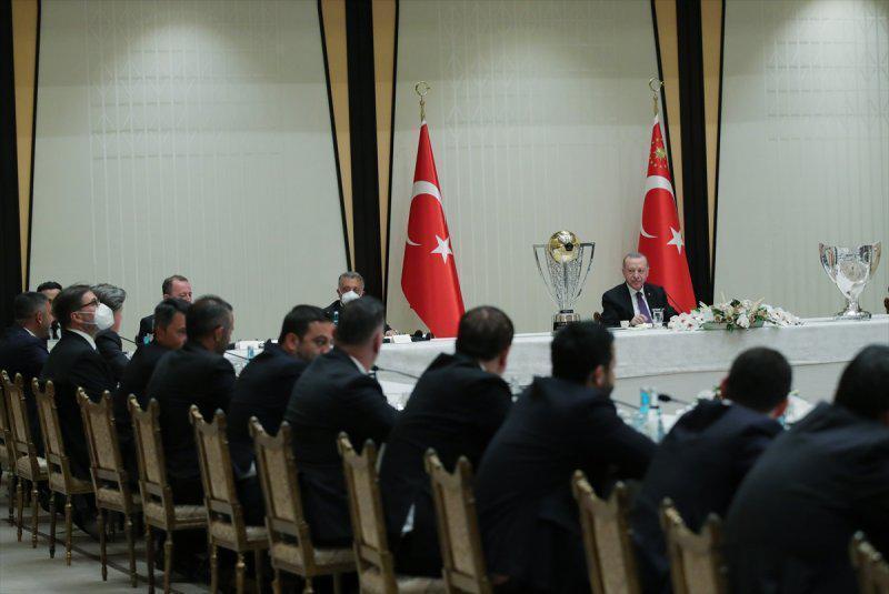 Cumhurbaşkanı Erdoğan Beşiktaşı kabul etti