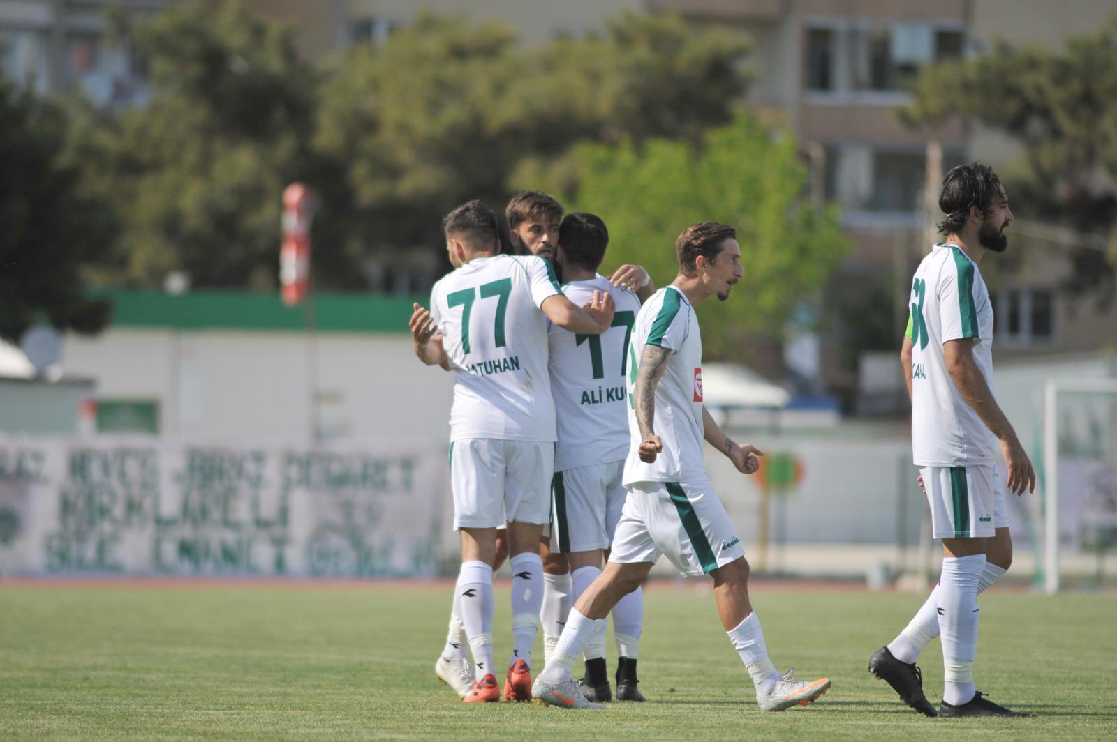 (ÖZET) Kırklarelispor - Kırşehir Belediyespor maç sonucu: 1-2