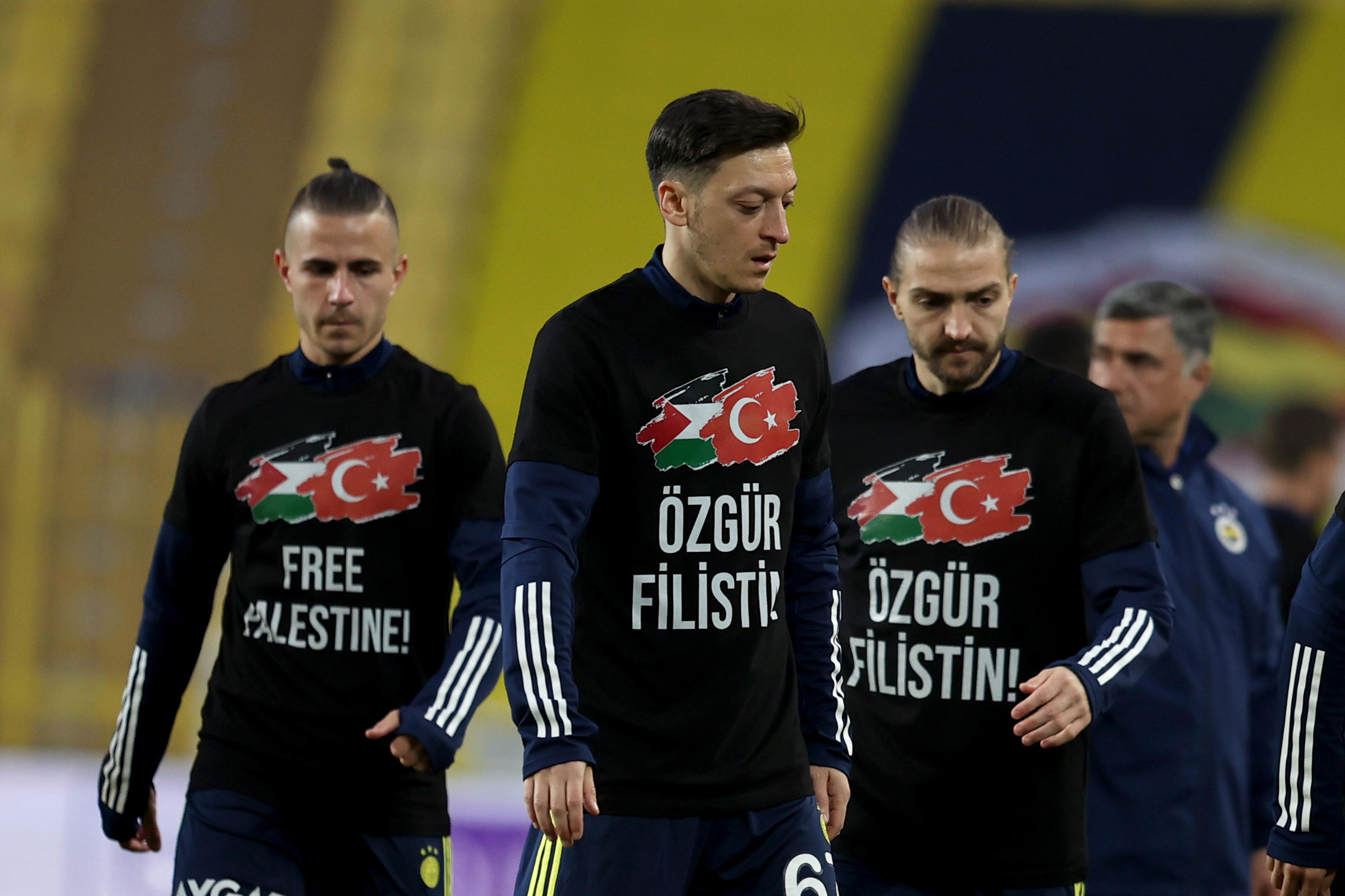Fenerbahçe-Sivasspor maçında Filistin unutulmadı
