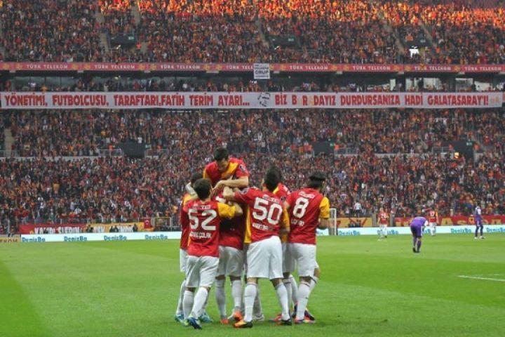 Galatasaray taraftarı 2012yi hatırlattı