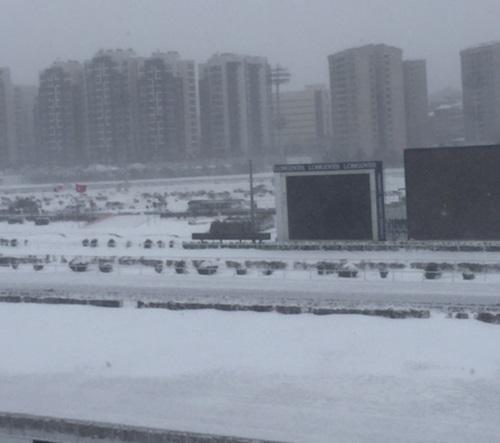 İstanbul at yarışları ertelendi mi