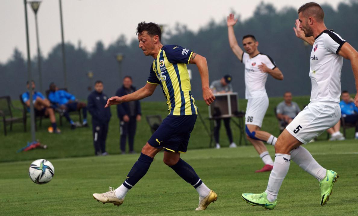 Fenerbahçede yeni 10 numara Mesut Özil