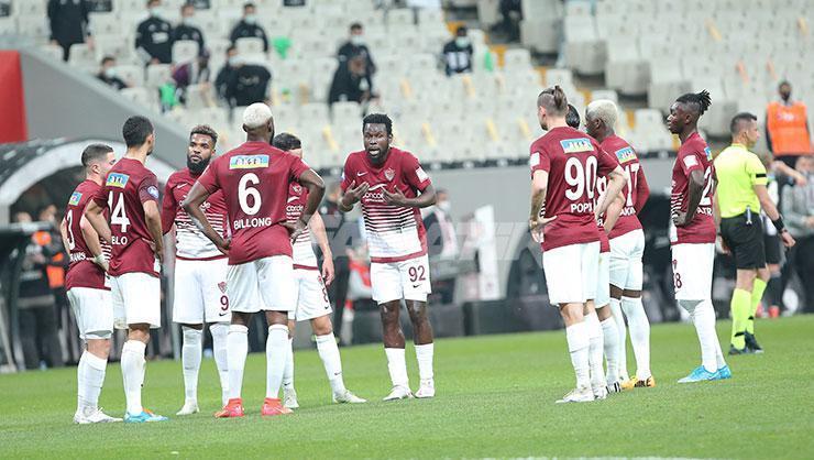 Beşiktaş-Hatayspor maçında Mame Dioufdan takım arkadaşlarına uyarı