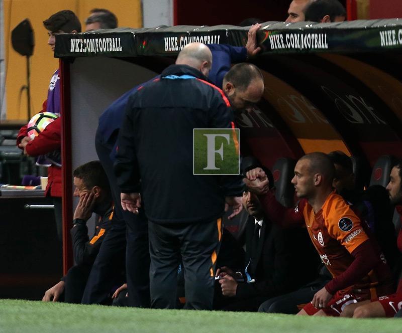 Ne yaptın Sneijder