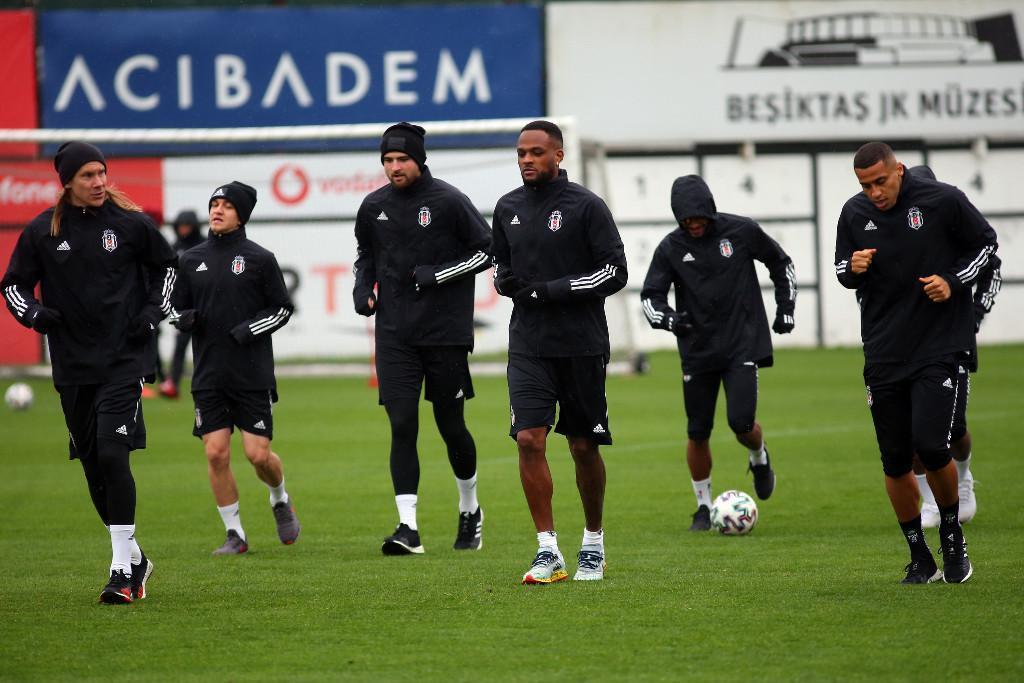 Beşiktaşta Sergen Yalçından Sivasspor mücadelesi öncesi oyuncularına uyarı