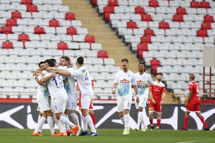 ÖZET | Antalyaspor-Çaykur Rizespor maç sonucu: 2-3