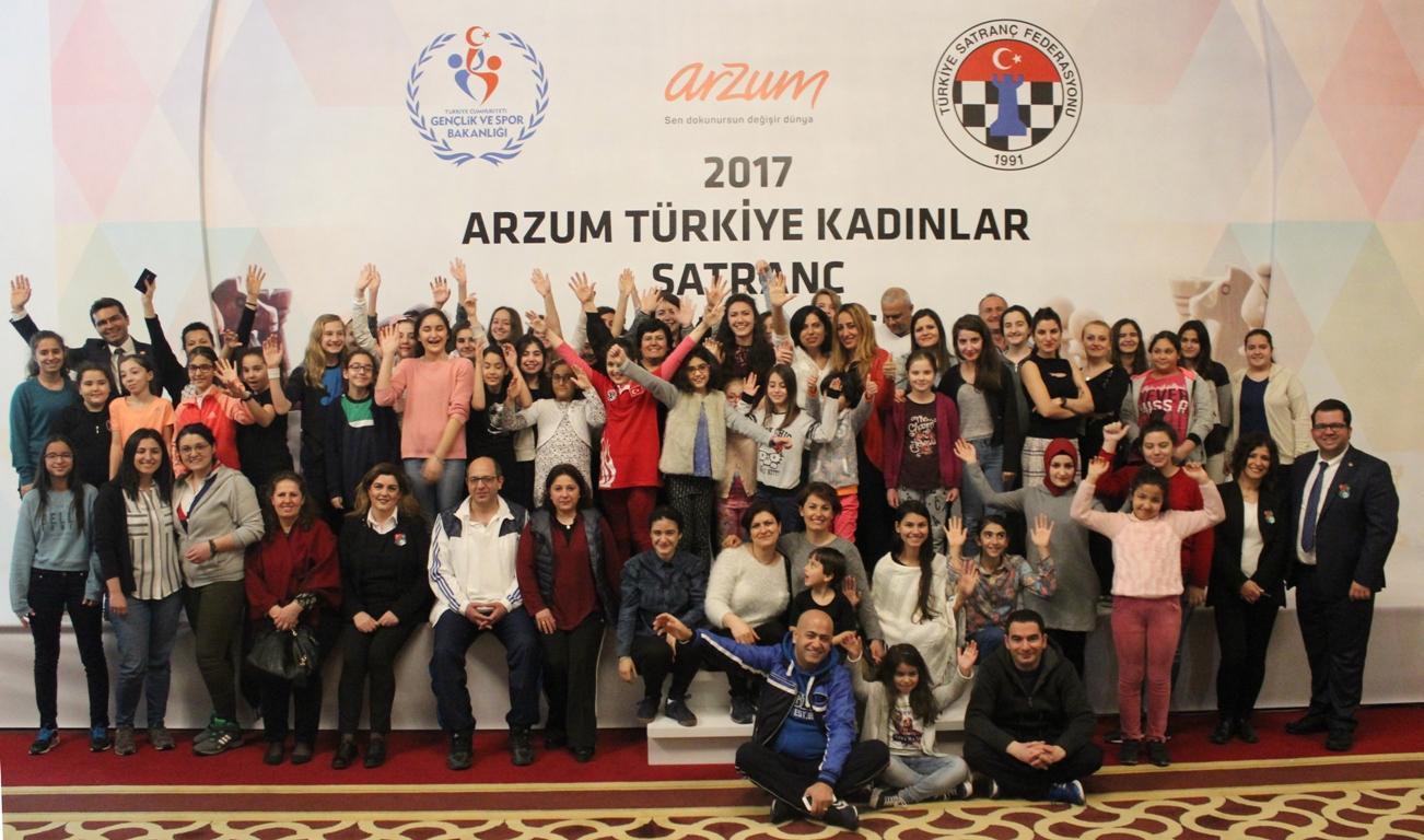 Betül, satrançta 12. kez Türkiye şampiyonu