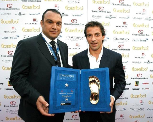 Gazeteci Dündar Keşaplıya “Yılın En İyi Spor Muhabiri Ödülü”