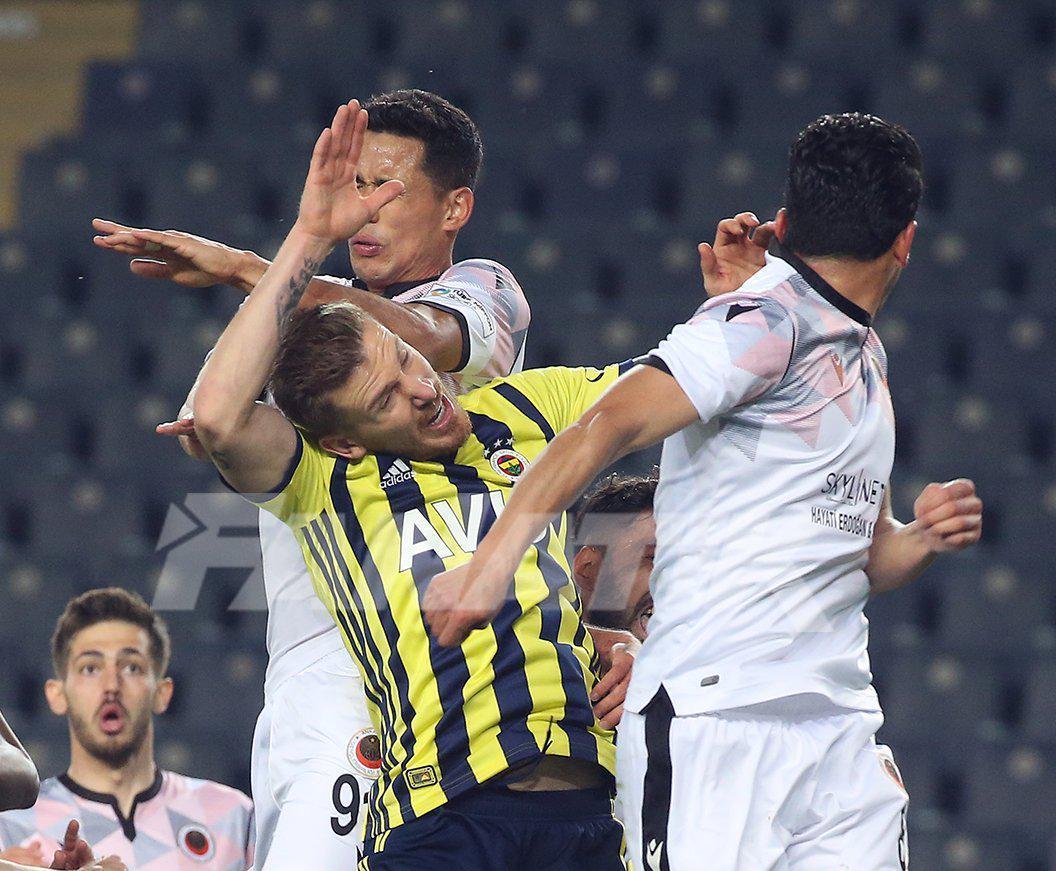 Fenerbahçe-Gençlerbirliği maçında Ayite ofsaytta mı Deniz Çoban yorumladı...