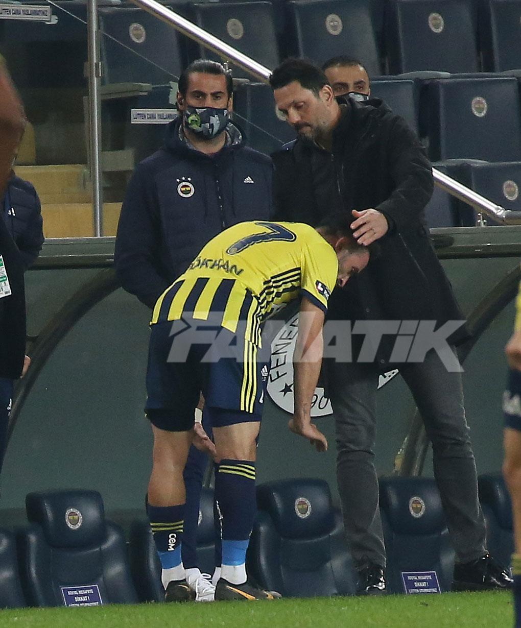 Fenerbahçede Gökhan Gönül sakatlandı Beşiktaş maçı öncesi şok