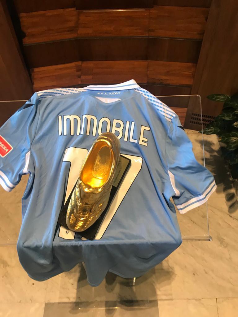 Ciro Immobile, Altın Ayakkabı ödülünü aldı