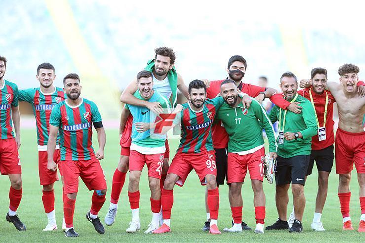 Kaf-Kaf dolu dizgin Karşıyaka - Elazığ Karakoçan FK maç sonucu: 2-1