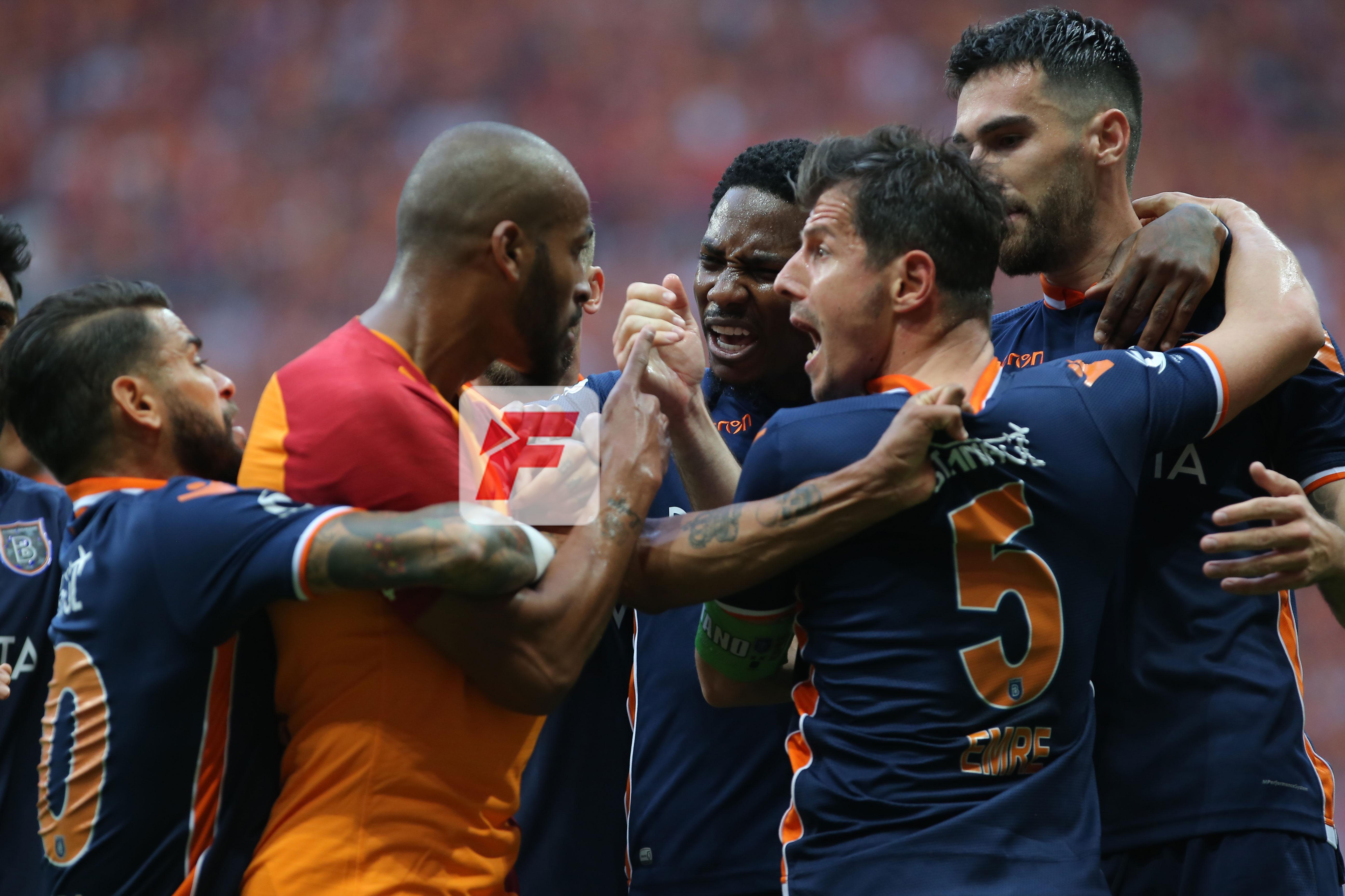 (ÖZET) Galatasaray-Medipol Başakşehir maç sonucu: 2-1