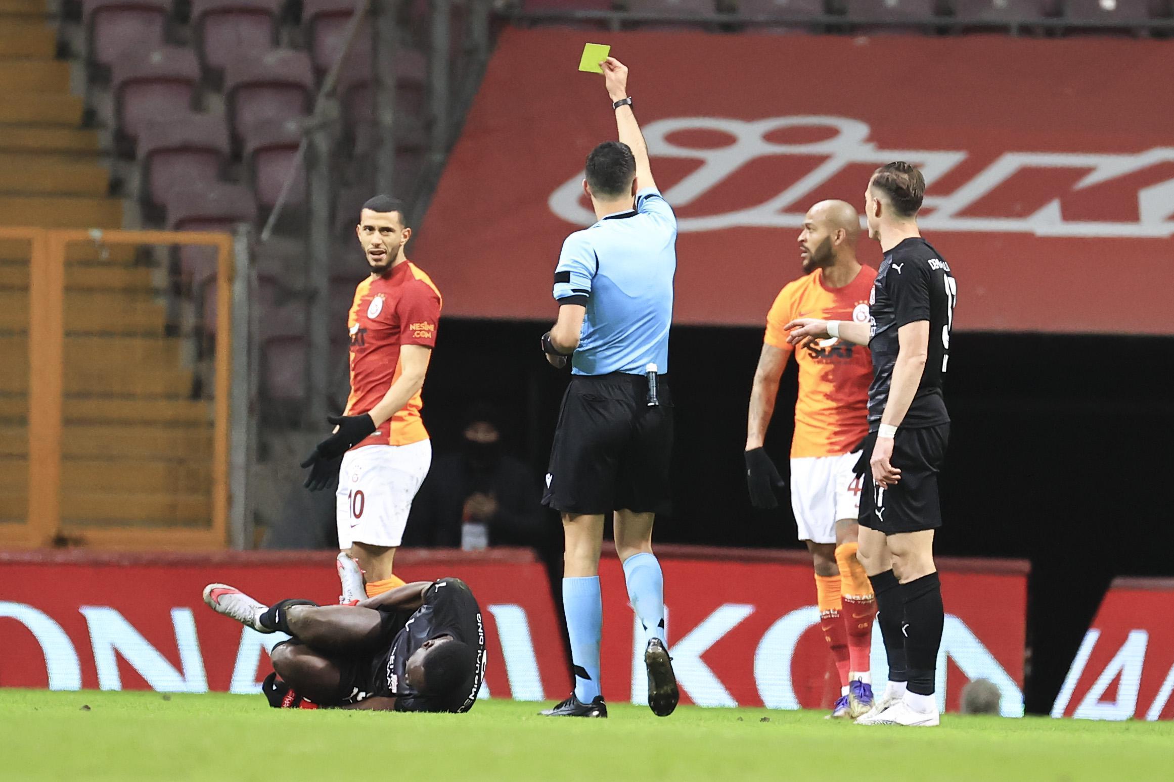 Son dakika: Galatasarayda Ryan Donk sakatlandı