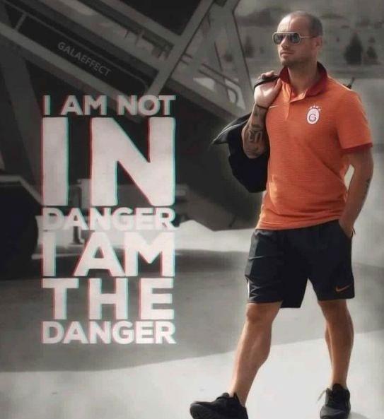 Wesley Sneijder: Tehlikede değilim, tehlike benim