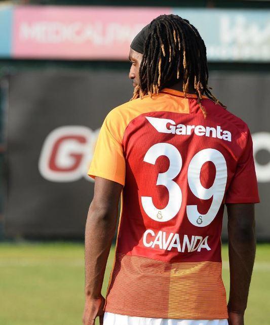 Galatasarayın yeni transferi Cavanda, 39 numara giyecek