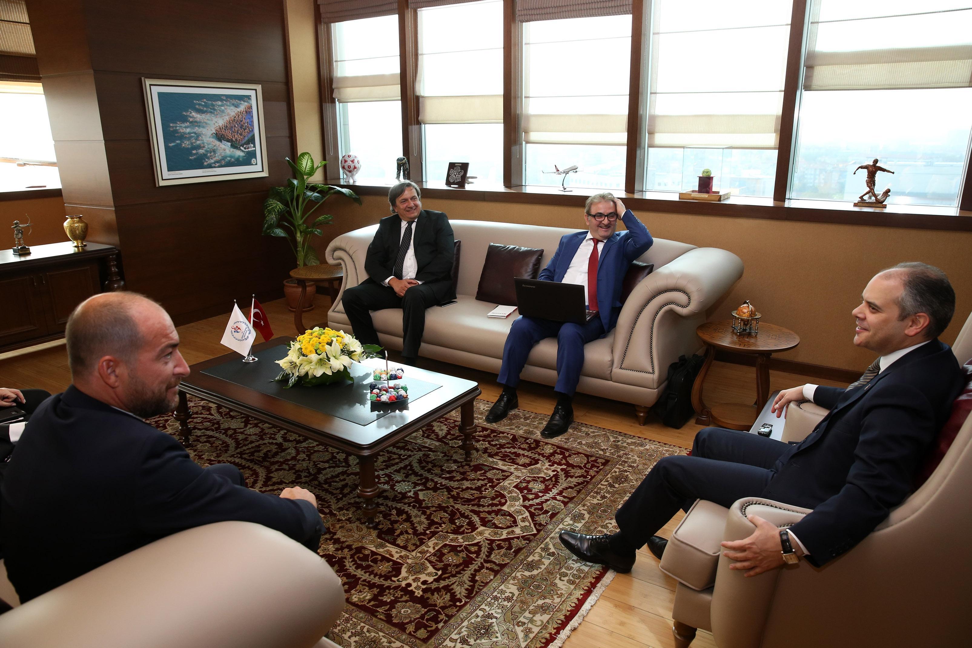 Gençlik ve Spor Bakanı Akif Çağatay Kılıç: İnsan koltuğa bir şey katmalı