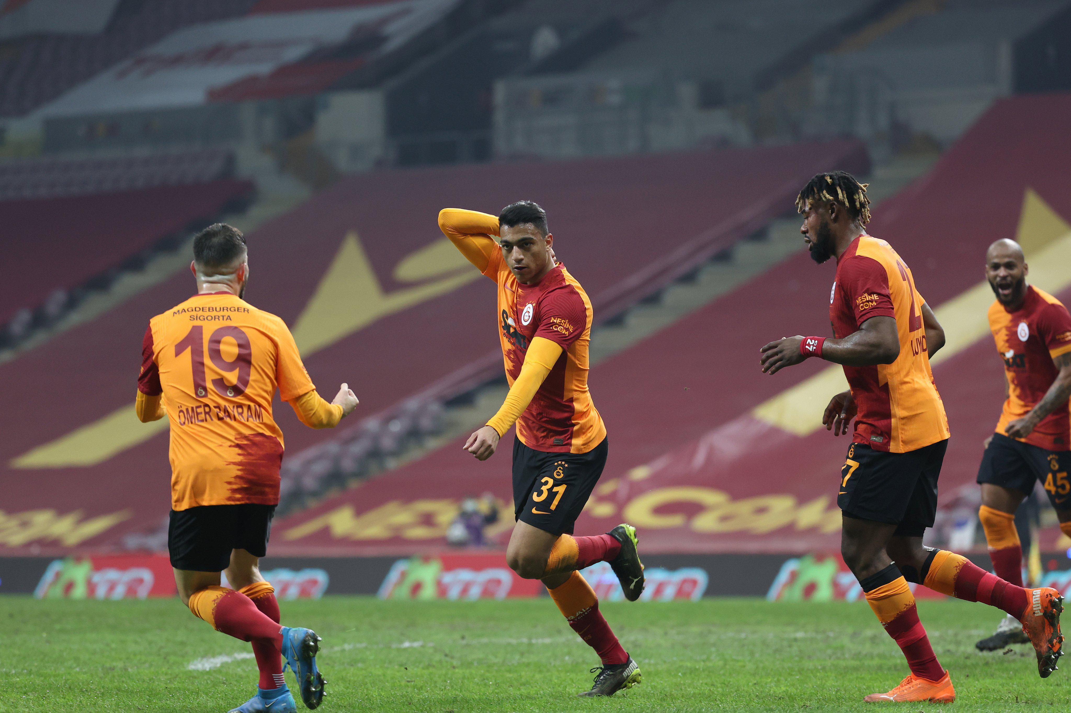 Galatasarayda Mostafa Mohamed fırtınası Radamel Falcaoyu yakaladı