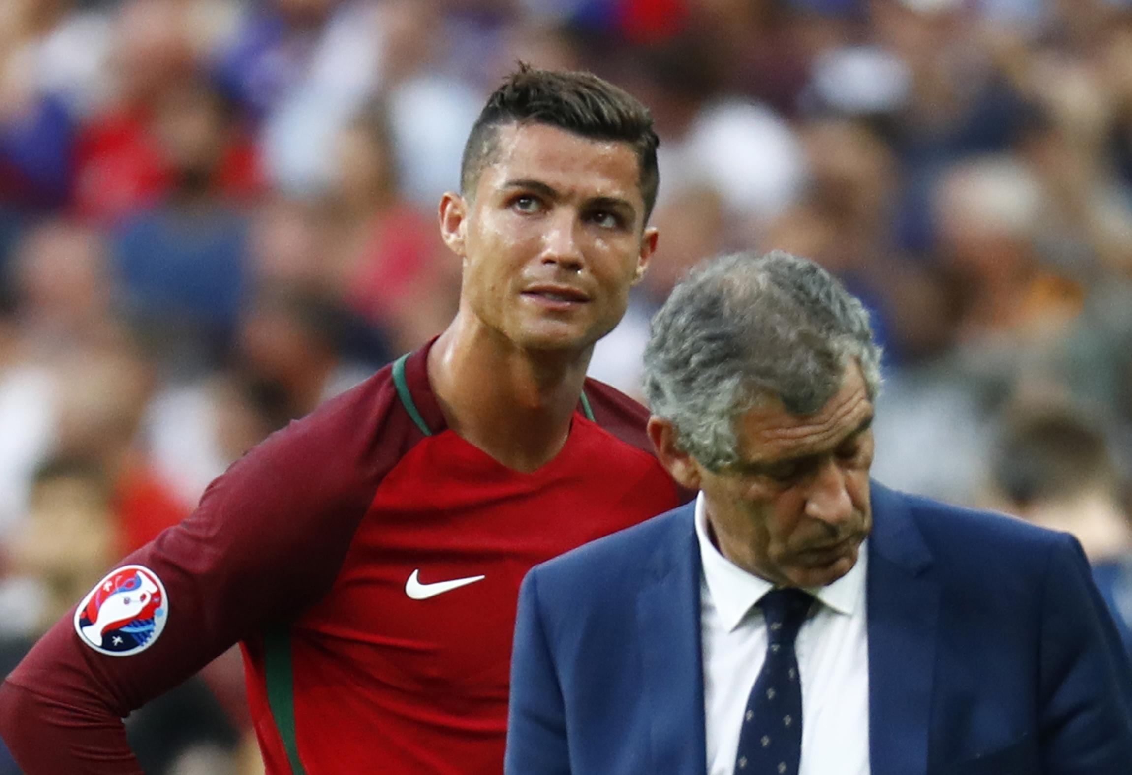 Ronaldo gözyaşlarına hakim olamadı