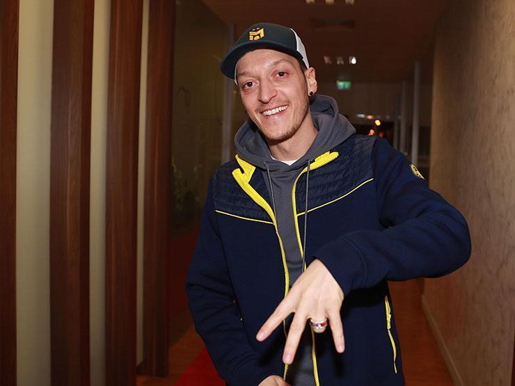 Son dakika | Fenerbahçenin yeni transferi Mesut Özil: Bir rüya benim için de gerçekleşiyor