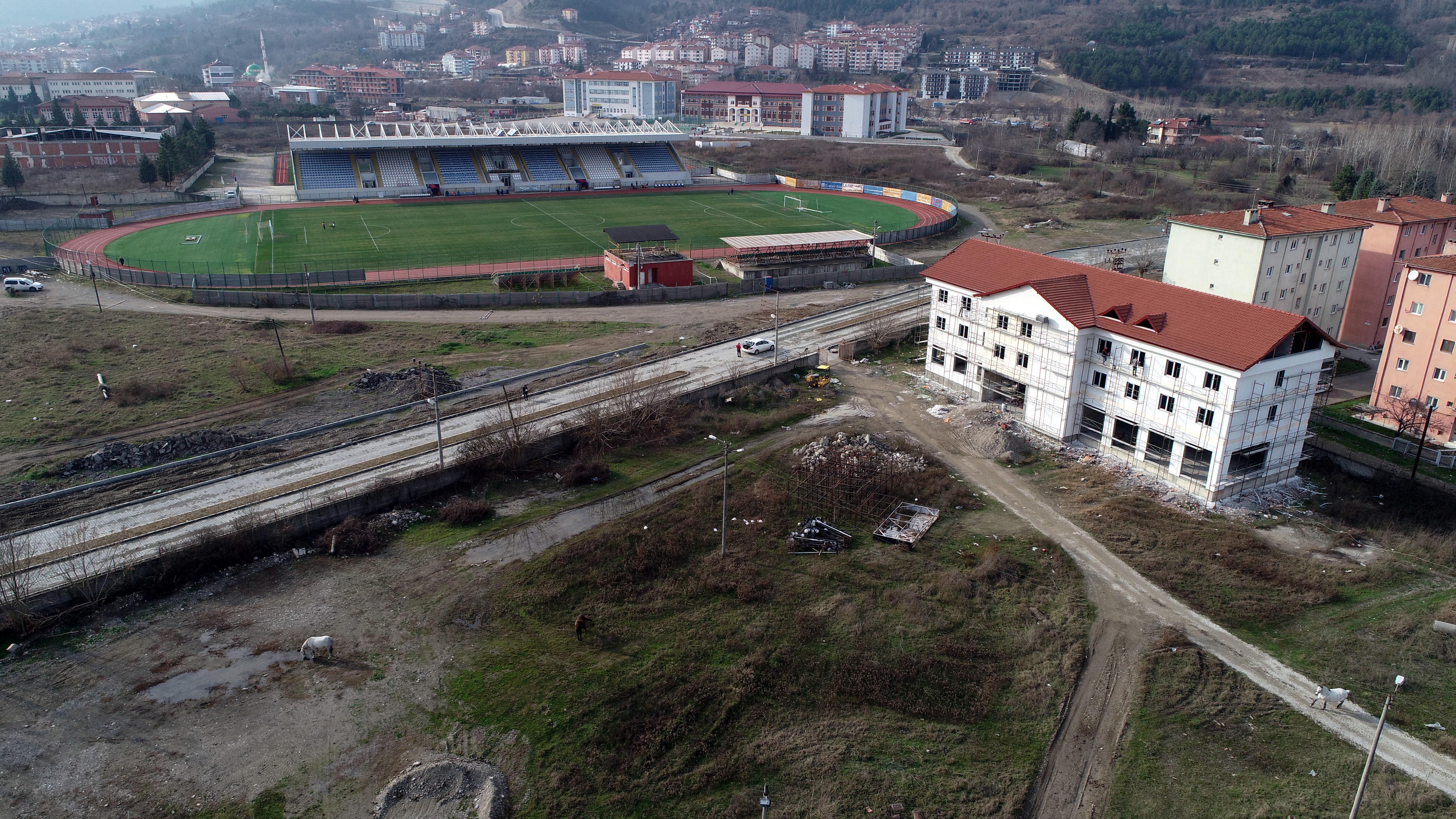 Mesut Özilden son dakika kararı Zonguldaka spor kompleksi yaptırıyor