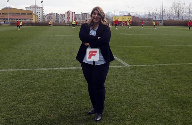 Berna Gözbaşı 8 Mart Kadınlar Gününde Fanatike konuştu Hiç pes etmedim