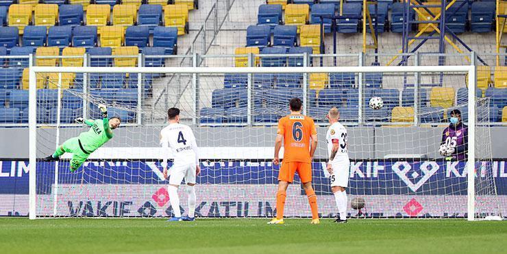 ÖZET | Ankaragücü-Başakşehir maç sonucu: 1-2