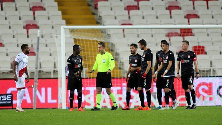 ÖZET | Sivasspor - Antalyaspor maç sonucu: 0 - 0