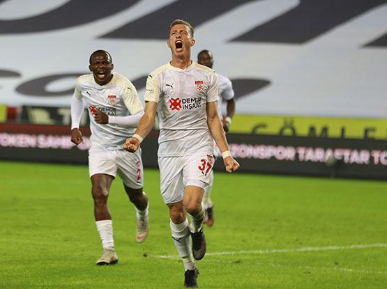 ÖZET | Trabzonspor - Sivasspor maç sonucu: 1-1