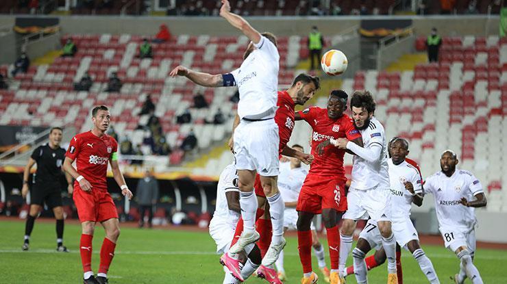Sivasspor - Karabağ maç sonucu: 2 - 0