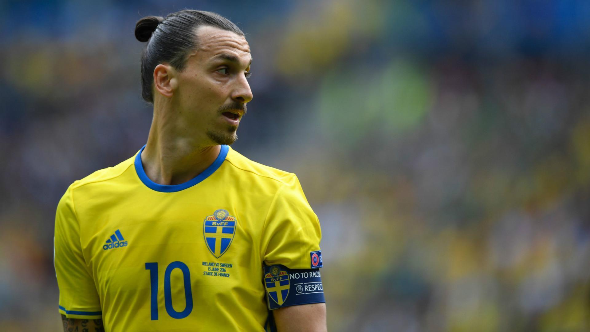 Zlatan Ibrahimovic, İsveç Milli Takımına dönüş sinyali verdi