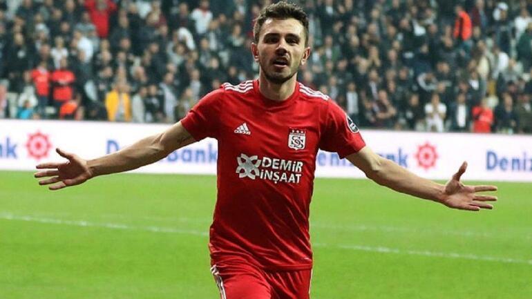 Galatasaray, Emre Kılınç ve Mert Hakan Yandaşa imzayı attırdı