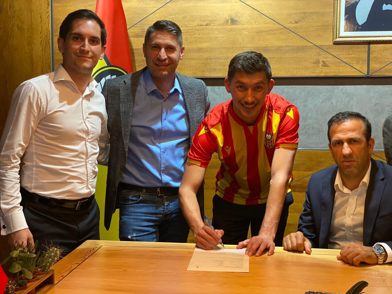 Yeni Malatyaspor, Jetmir Topalliyi renklerine bağladı