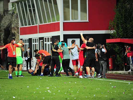(ÖZET) Fatih Karagümrük - Akhisarspor maç sonucu: 3-3