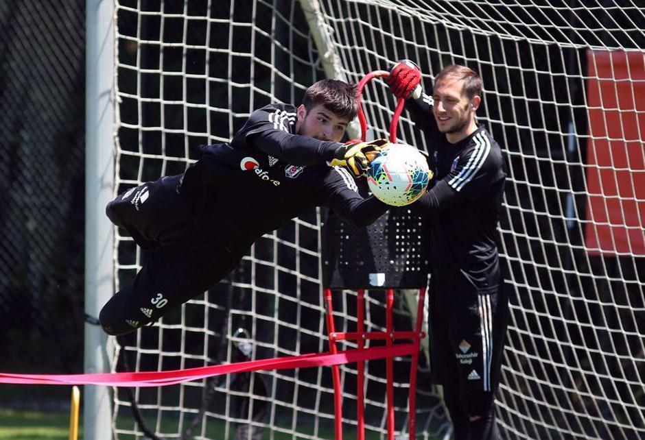 Beşiktaşta son dakika Sergen Yalçın kalede ona görev verecek