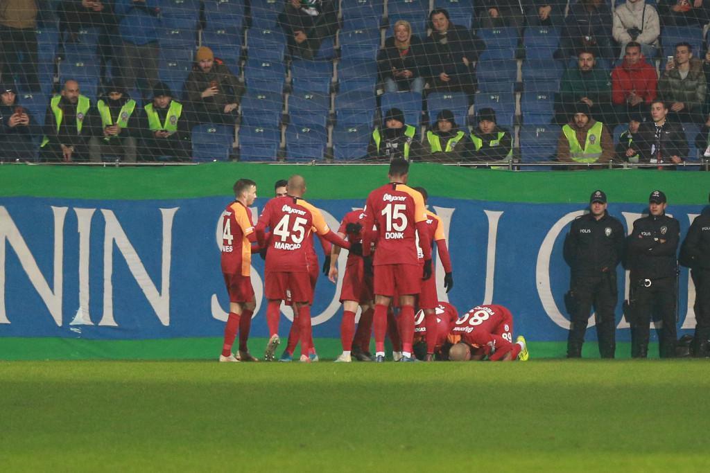 (ÖZET) Çaykur Rizespor - Galatasaray maç sonucu: 1-1 (GS - Rize özet izle)