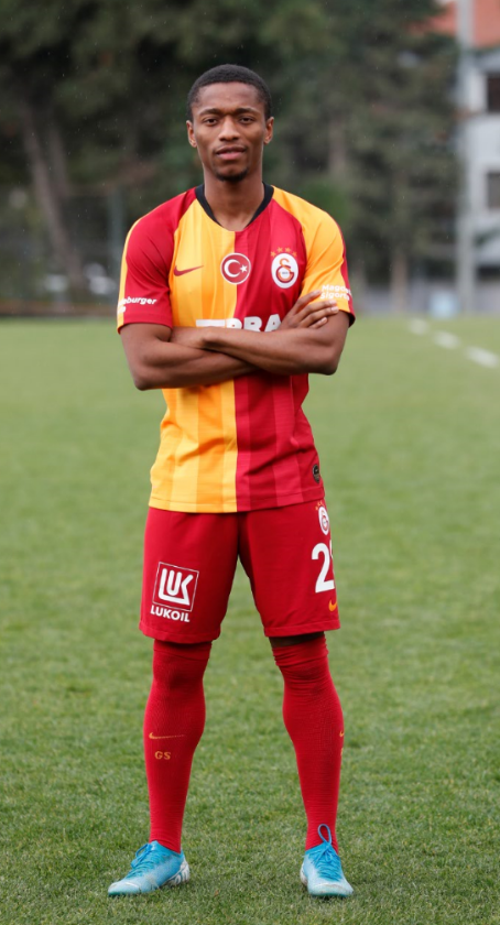 Galatasarayın yeni transferi Jesse Sekidika kampa katılıyor