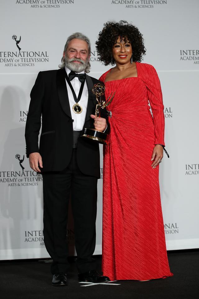 Haluk Bilginer, Emmy Ödüllerinde en iyi erkek oyuncu seçildi