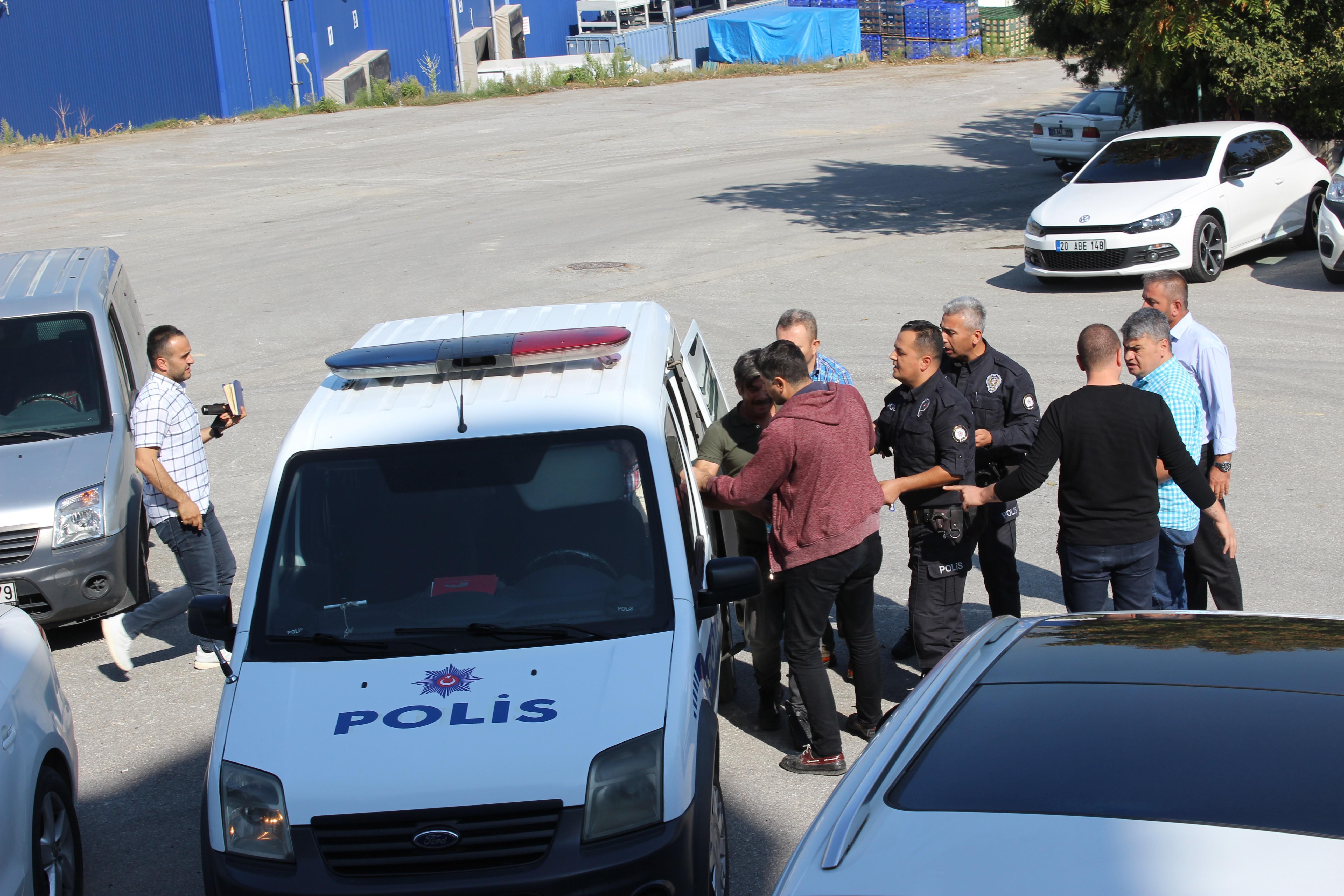 Denizlisporun kulüp binasını silahlı kişiler bastı