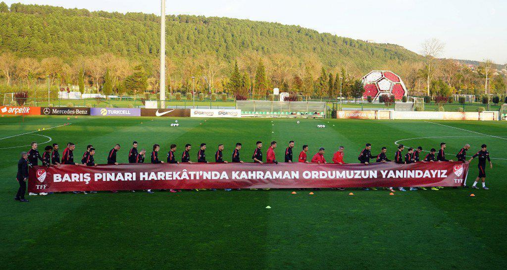 A Milli Futbol Takımından Mehmetçike destek