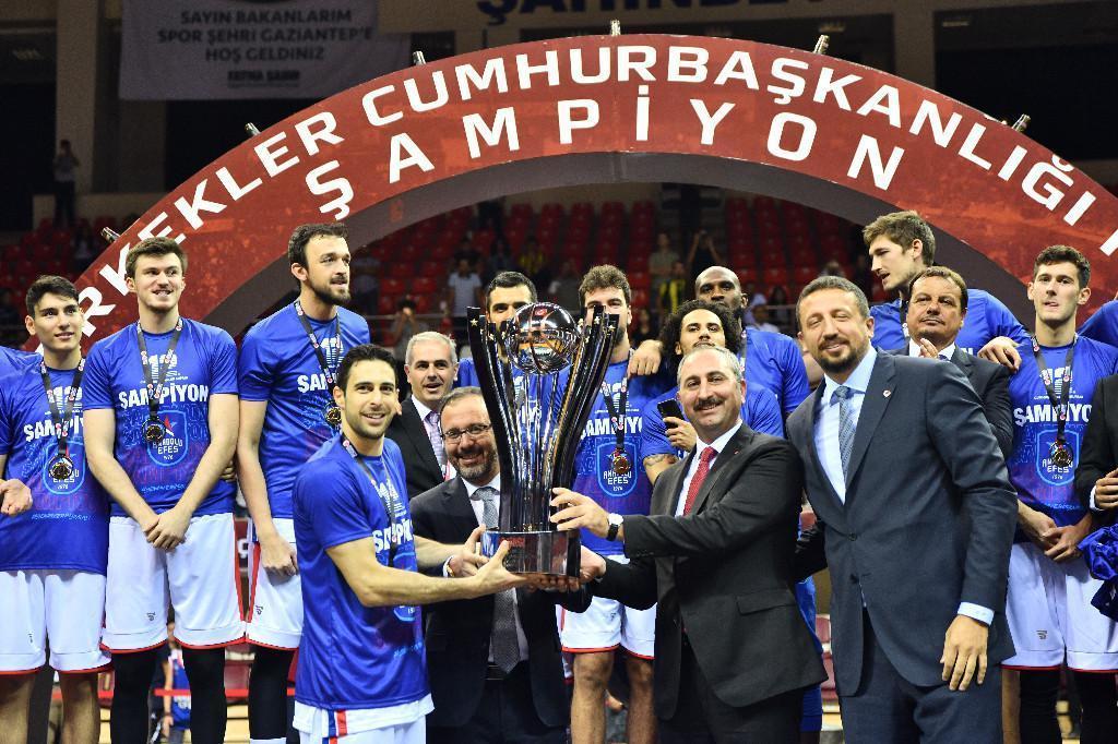 Cumhurbaşkanlığı Kupasında şampiyon Anadolu Efes