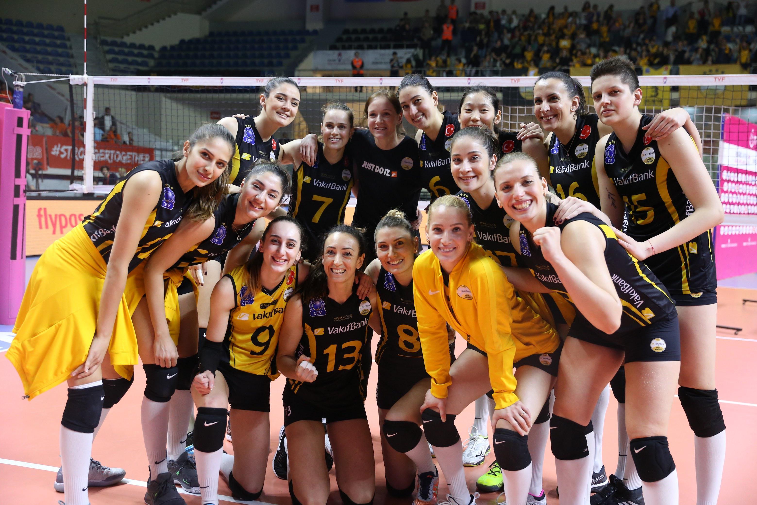 Eczacıbaşı VitrAyı deviren VakıfBanktan şampiyonluğa dev adım