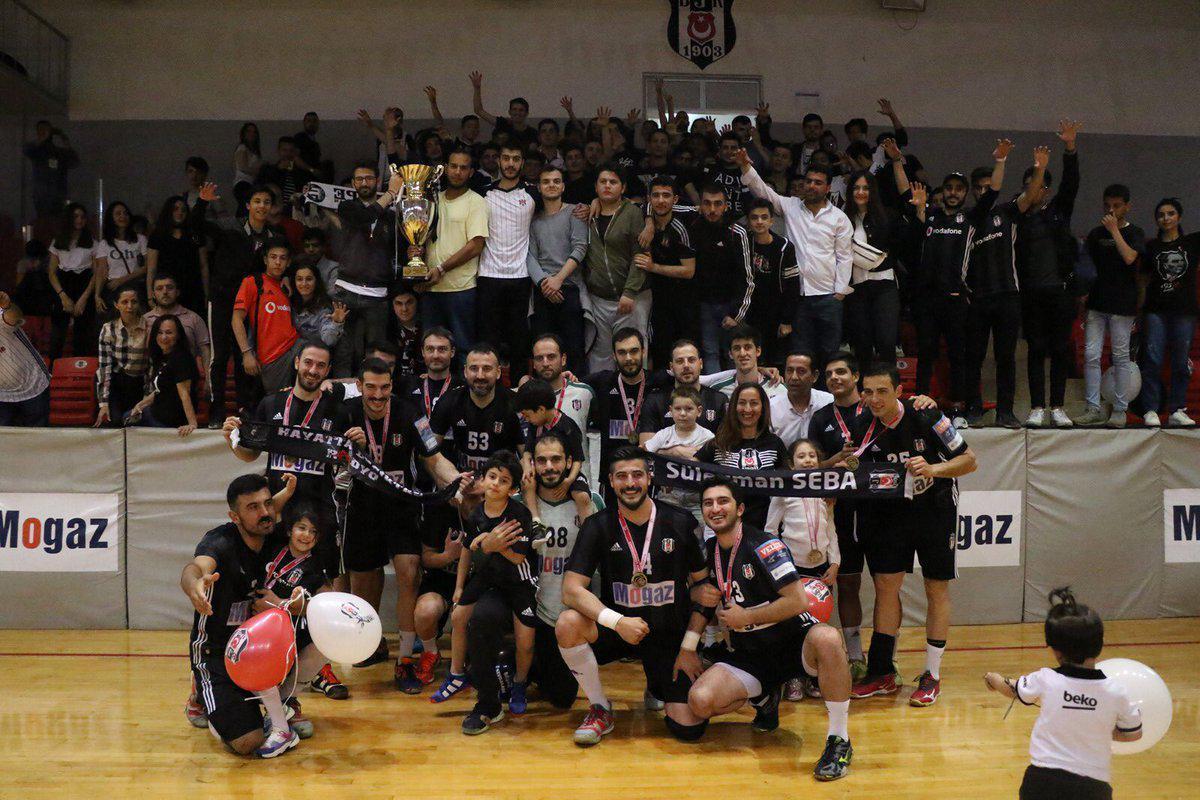 Beşiktaş Mogaz, şampiyonluk kupasını aldı