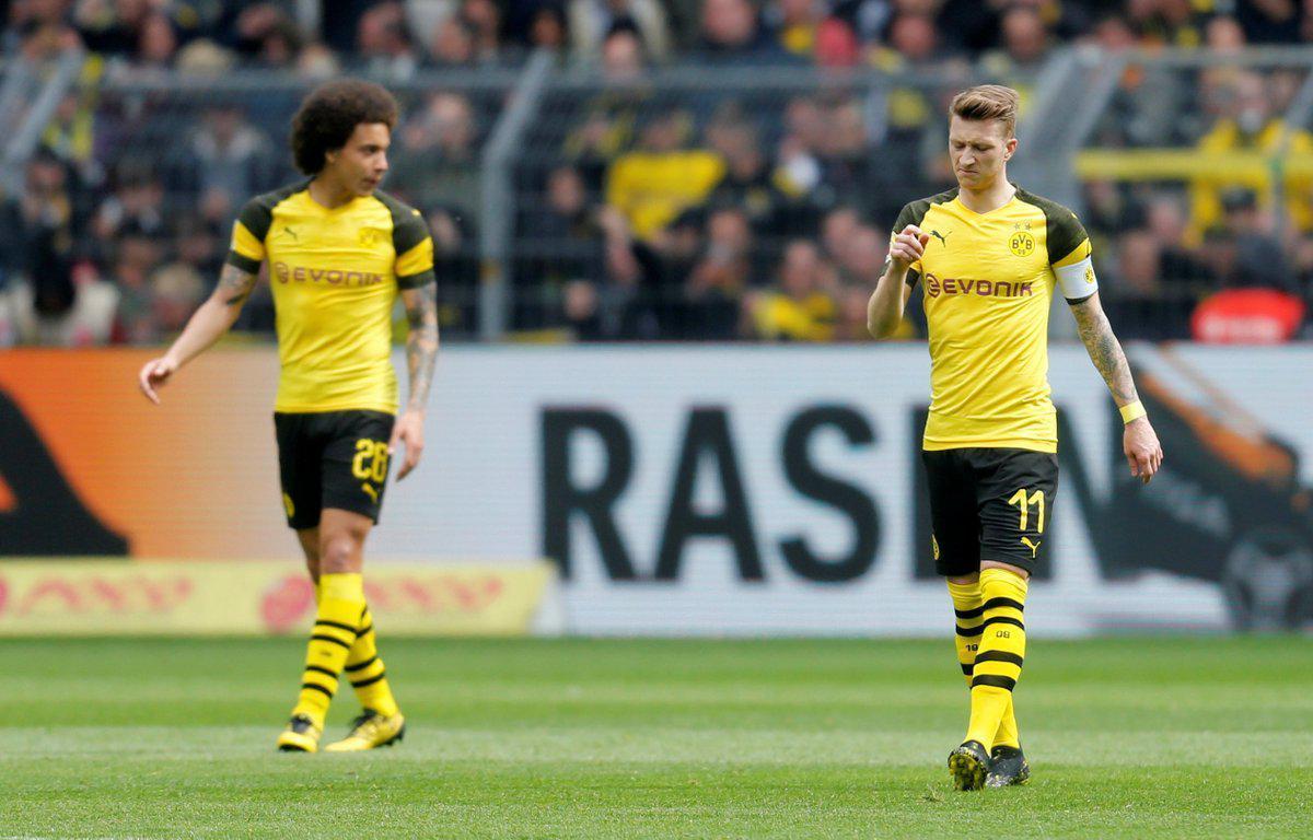 Schalke, derbide Borussia Dortmundu darmadağın etti