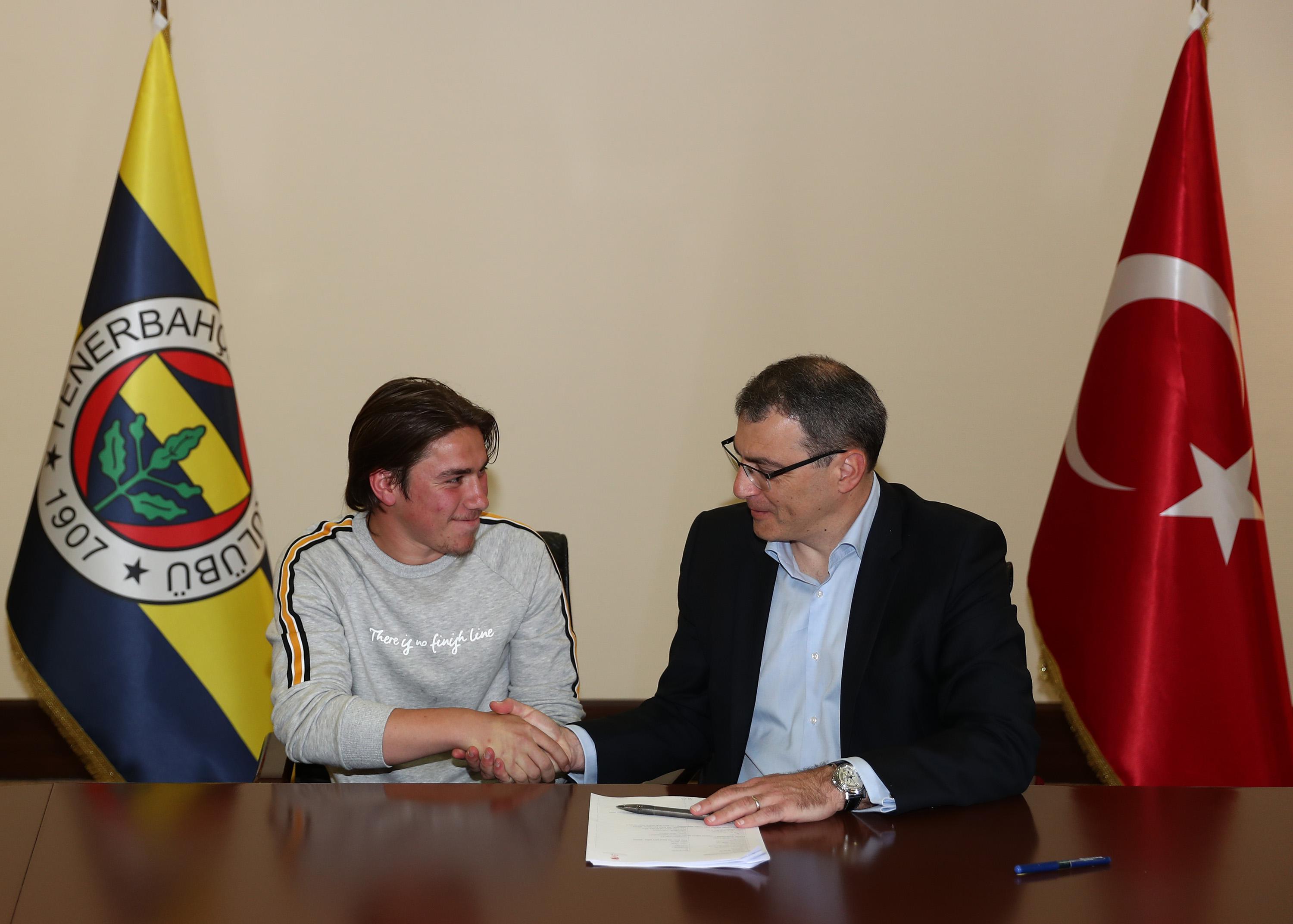 Fenerbahçede iki imza: Yusuf Mert Tunç ve Batın Özdemir