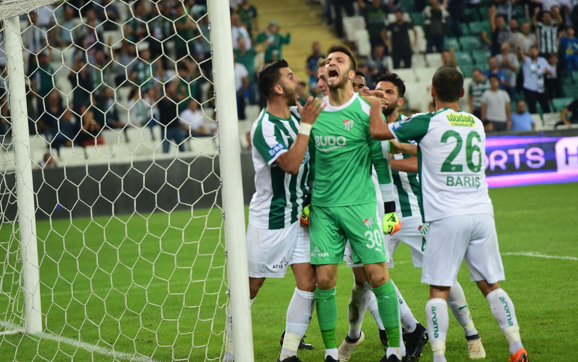 Bursaspor - Medipol Başakşehir maç sonucu: 0-0