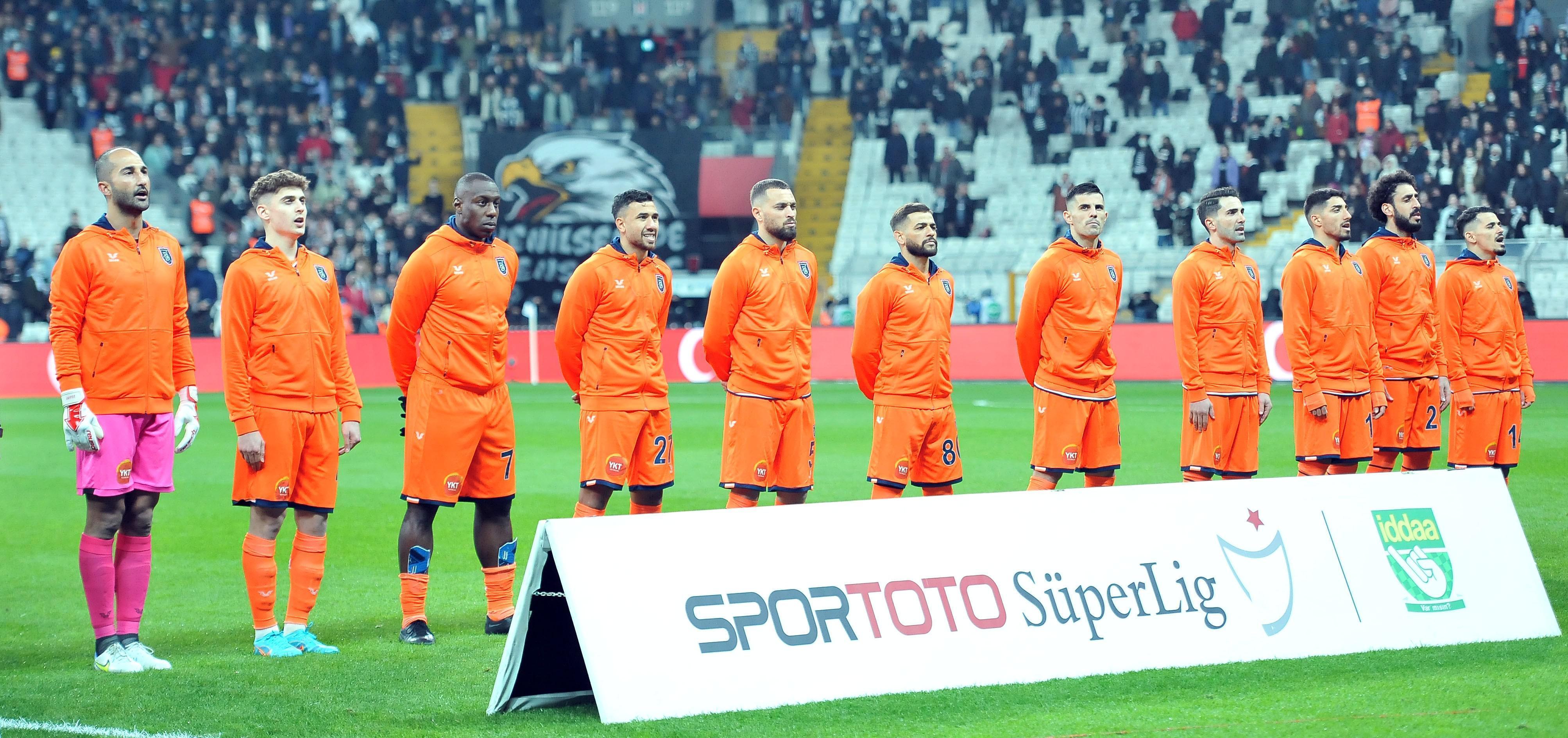 Emre Belözoğlu, Beşiktaş maçına 2 değişiklikle çıktı