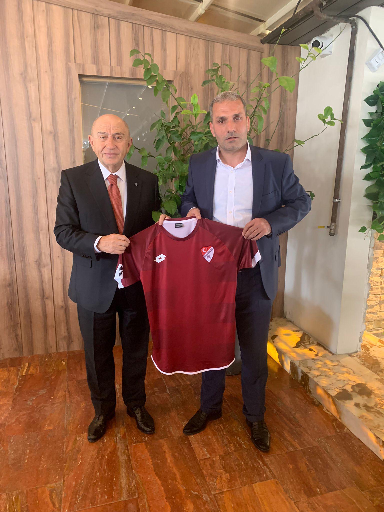TFF Başkanı Nihat Özdemir, Elazığspor Başkanı Çayır ile bir araya geldi